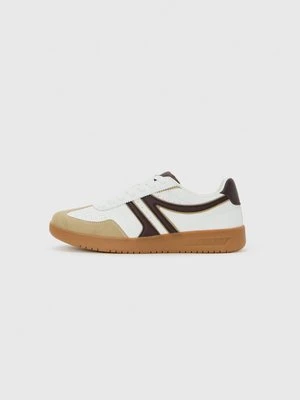 Sneakersy niskie Call it Spring