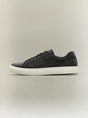 Sneakersy niskie Call it Spring