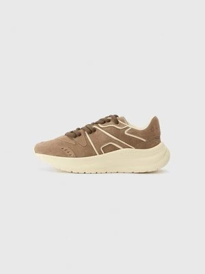 Sneakersy niskie Casadei