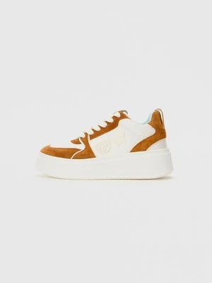 Sneakersy niskie CHIARA FERRAGNI