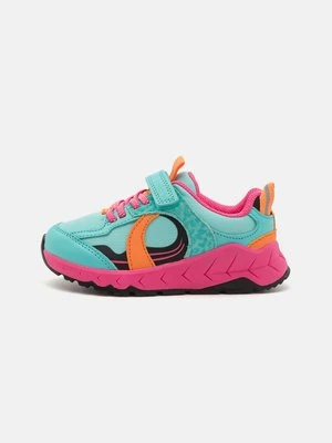 Sneakersy niskie Clarks