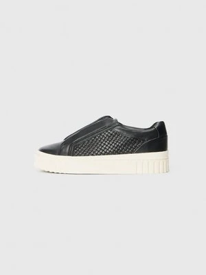 Sneakersy niskie Clarks