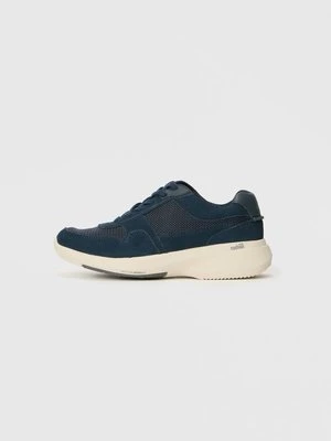 Sneakersy niskie Clarks