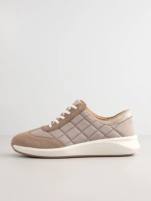 Sneakersy niskie Clarks