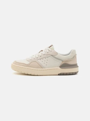 Sneakersy niskie Clarks biały