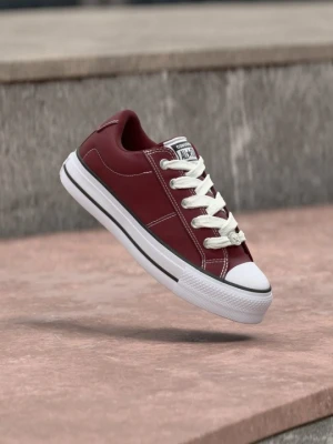Sneakersy niskie Converse bordowy