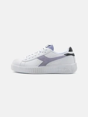 Zdjęcie produktu Sneakersy niskie Diadora