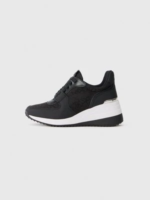 Sneakersy niskie DKNY