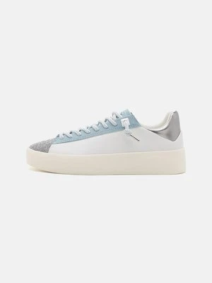 Sneakersy niskie DKNY
