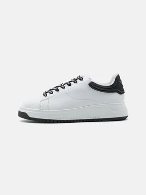 Sneakersy niskie Emporio Armani