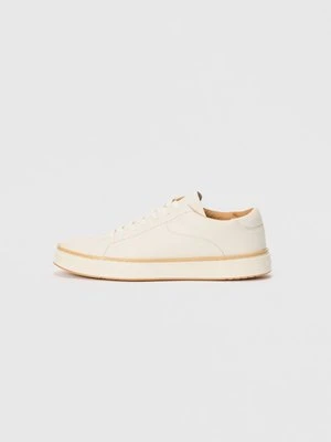 Sneakersy niskie Emporio Armani mleczny