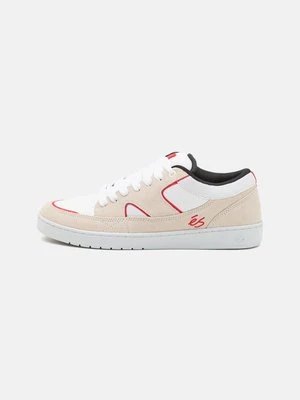Sneakersy niskie és