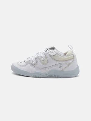 Sneakersy niskie és