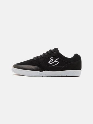 Sneakersy niskie és