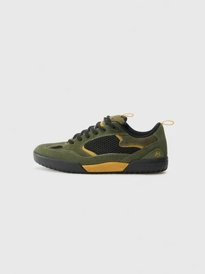 Sneakersy niskie és