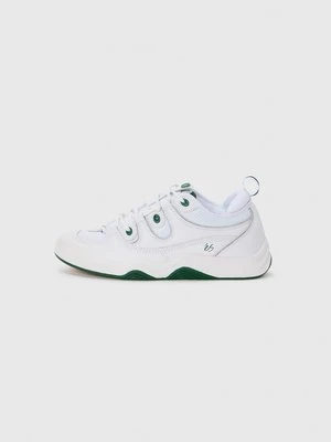 Sneakersy niskie és