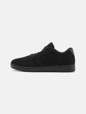 Sneakersy niskie és