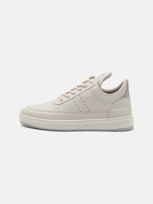 Zdjęcie produktu Sneakersy niskie Filling Pieces mleczny