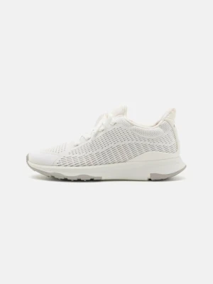 Sneakersy niskie FitFlop biały