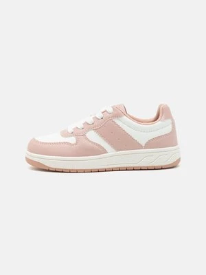 Sneakersy niskie Friboo