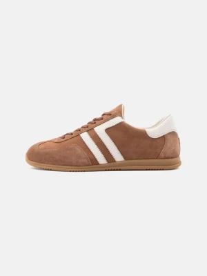 Sneakersy niskie Gant koniakowy