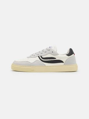 Sneakersy niskie Genesis Footwear
