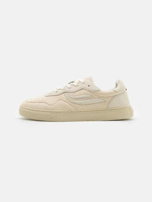 Sneakersy niskie Genesis mleczny