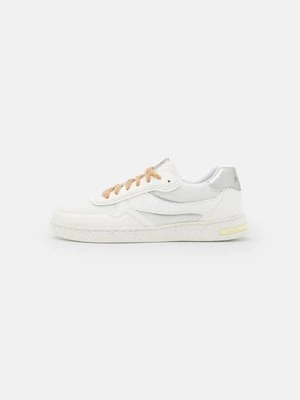 Sneakersy niskie Geox