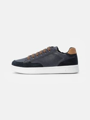 Sneakersy niskie Geox
