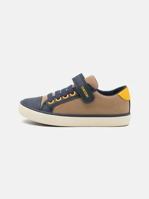 Sneakersy niskie Geox