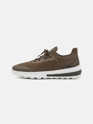Sneakersy niskie Geox