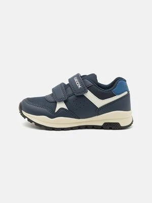Sneakersy niskie Geox