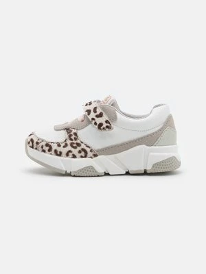 Sneakersy niskie Gioseppo