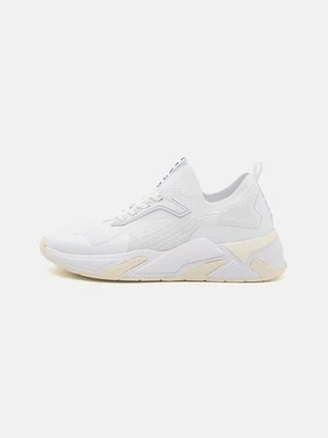 Sneakersy niskie Guess