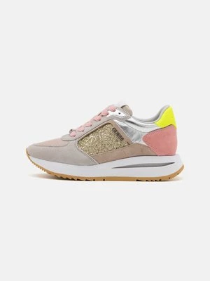 Sneakersy niskie Guess