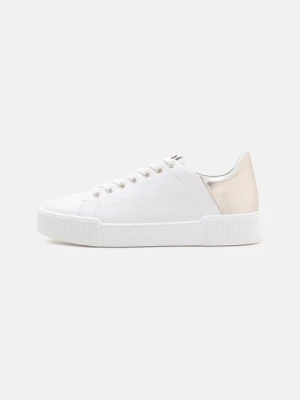 Sneakersy niskie HÖGL biały