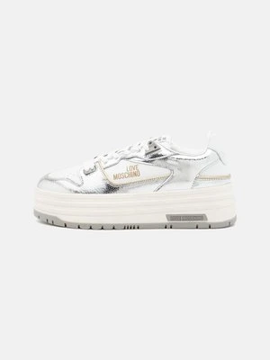 Sneakersy niskie Love Moschino
