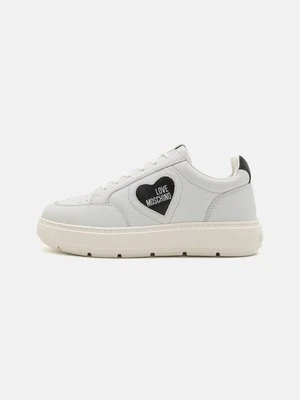Sneakersy niskie Love Moschino