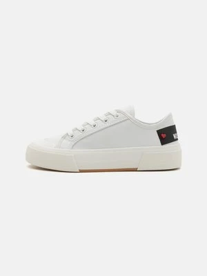 Sneakersy niskie Love Moschino