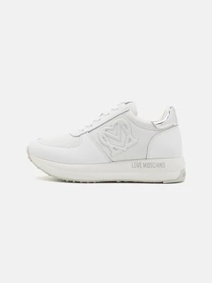 Sneakersy niskie Love Moschino