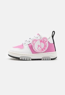 Sneakersy niskie Moschino