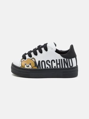 Sneakersy niskie Moschino