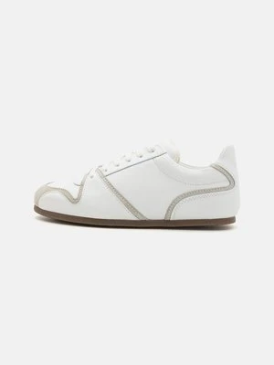 Sneakersy niskie Moschino