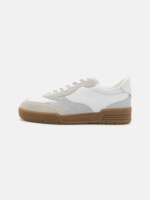Sneakersy niskie Moschino