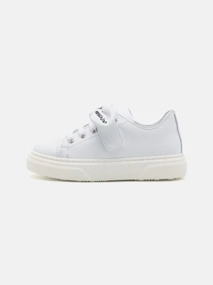 Sneakersy niskie Moschino