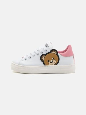 Sneakersy niskie Moschino