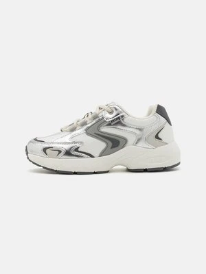 Sneakersy niskie mtng