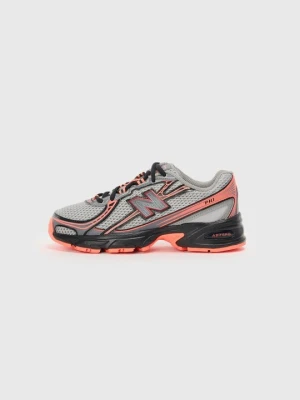 Sneakersy niskie New Balance srebrny