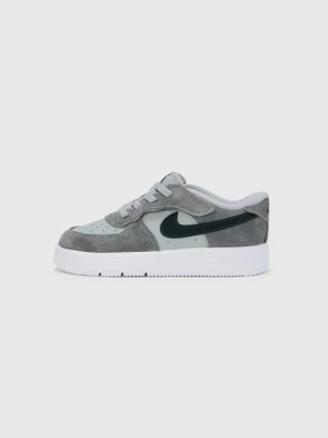 Sneakersy niskie Nike ciemnoszary