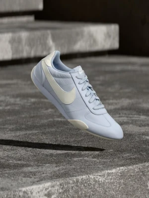 Sneakersy niskie Nike jasnoniebieski